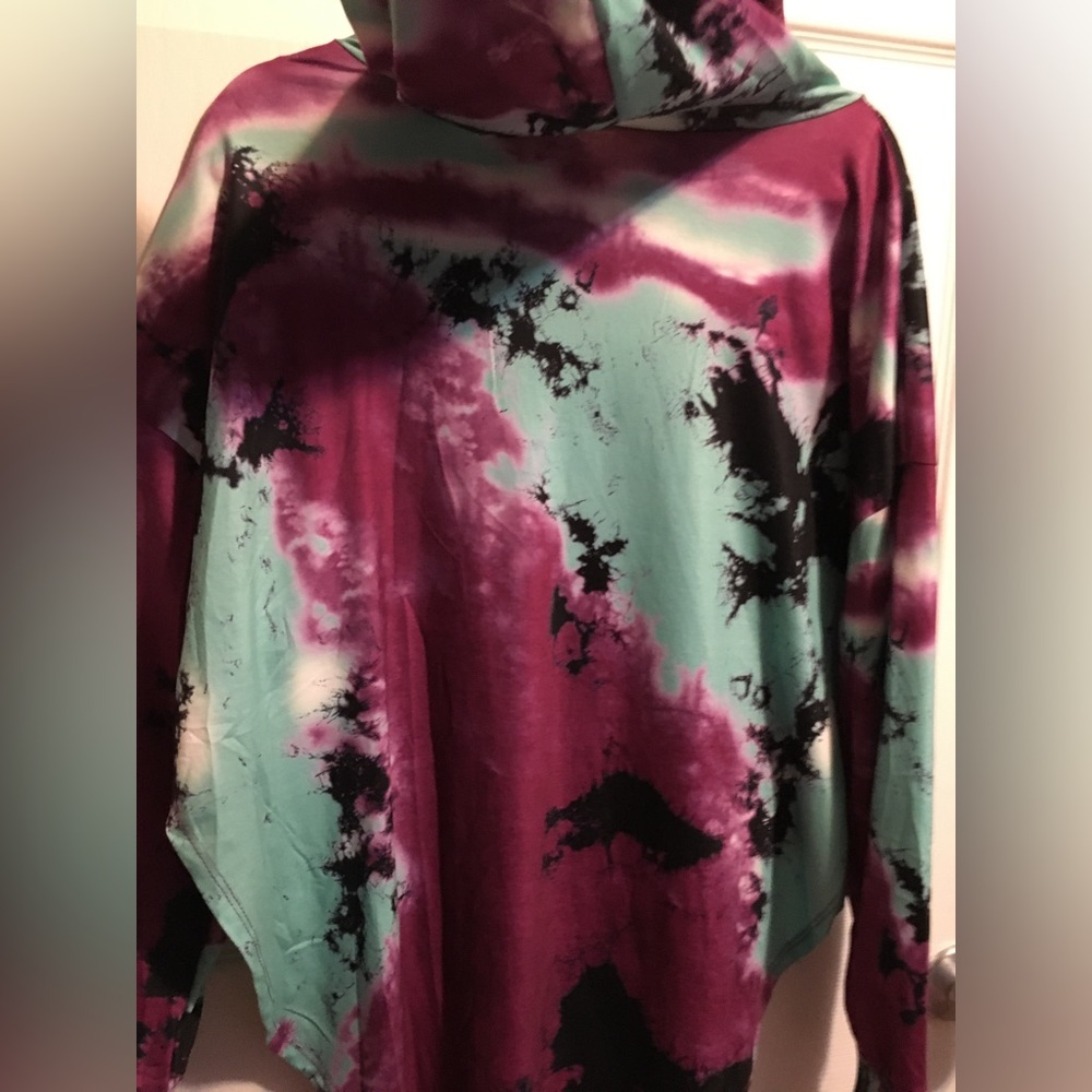Tie Dye Hooded Shirt - Picture 5 of 12